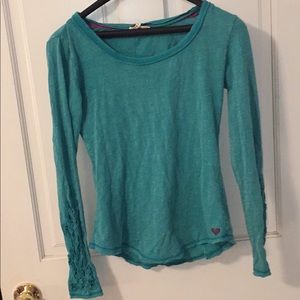 Roxy long sleeve real shirt, super cute used!